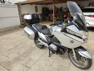 BMW R1200 RT Y DOS CASCOS BMW