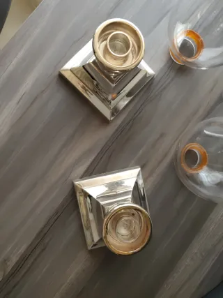 Candelabros de cristal y metal plateado