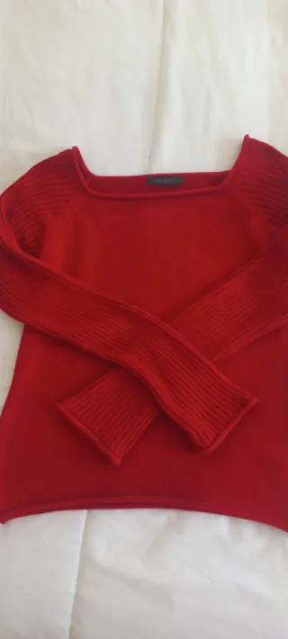 Jersey rojo escote cuadrado