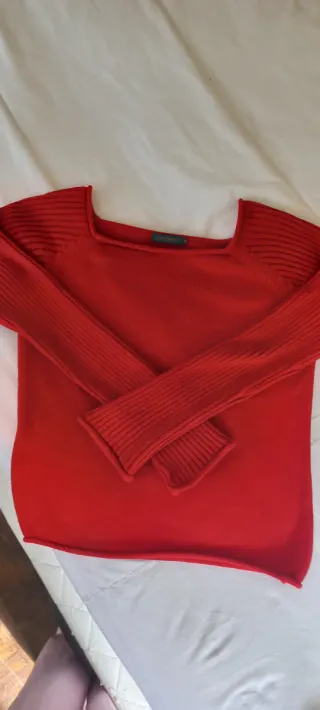 Jersey rojo escote cuadrado