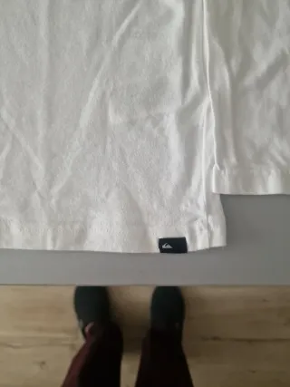 Camiseta Quiksilver manga larga blanca