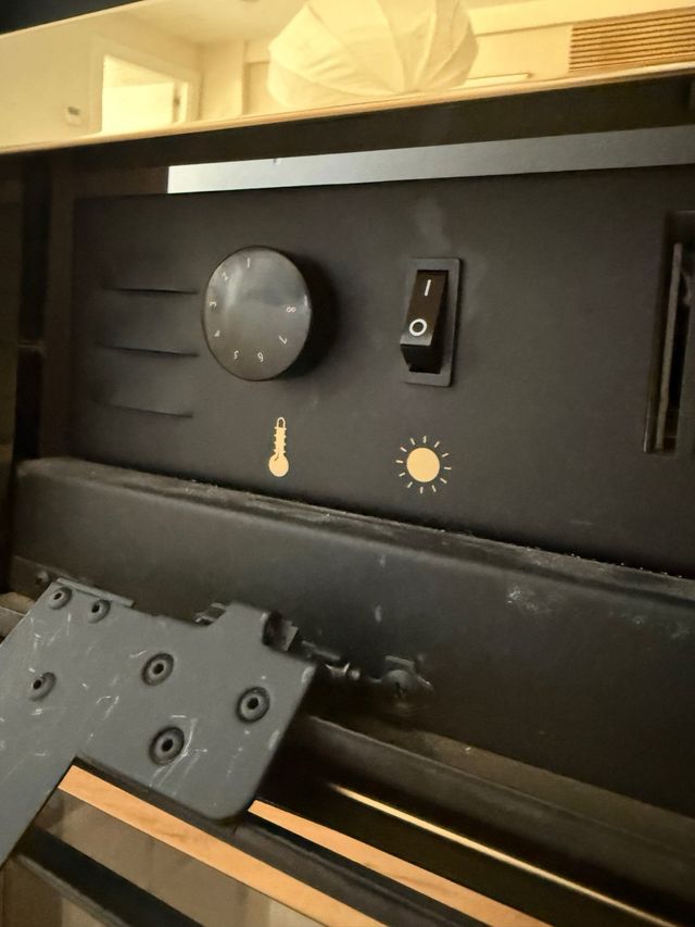 Chimenea eléctrica de madera y cristal