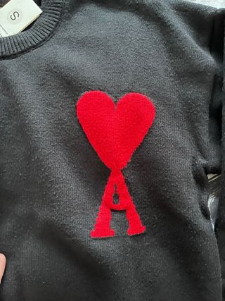 Sudadera AMI Paris Corazón Rojo Negra