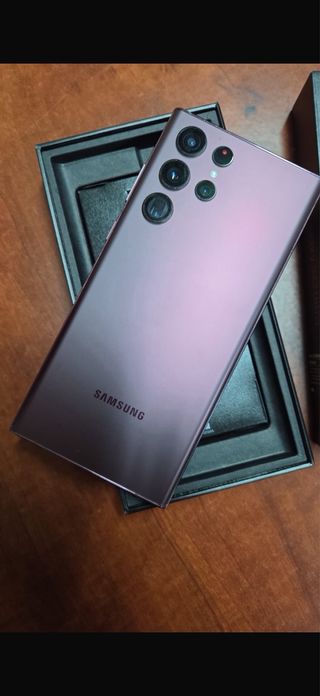 Samsung Galaxy S22 Ultra en perfecto estado