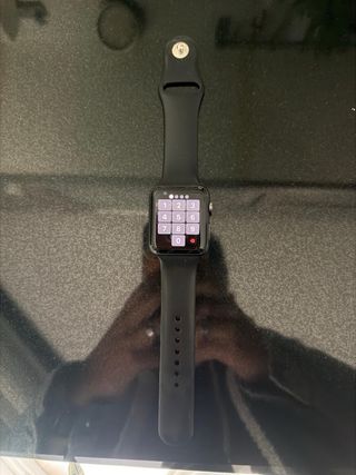 iPhone 13 Pro Dorado + Funda + Cable (77% bat)