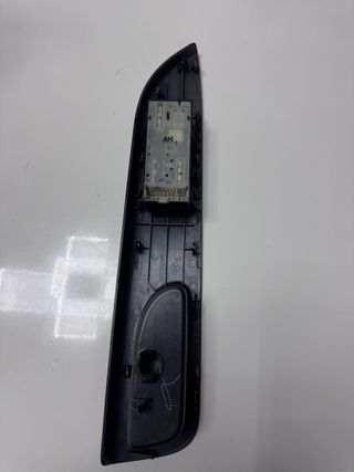 Botonera Elevalunas Nissan Micra K13