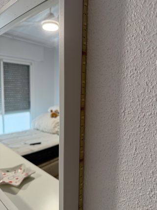 Cómoda IKEA con espejo + LED