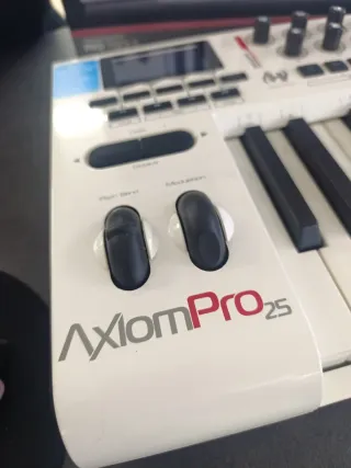 M-Audio Axiom Pro 25 Controlador MIDI