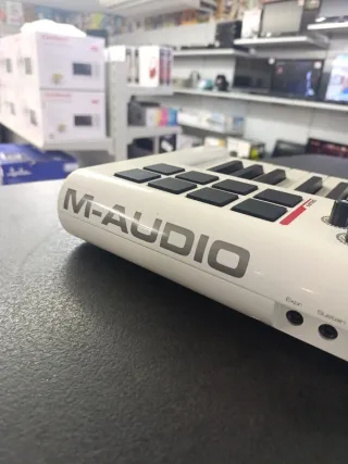 M-Audio Axiom Pro 25 Controlador MIDI