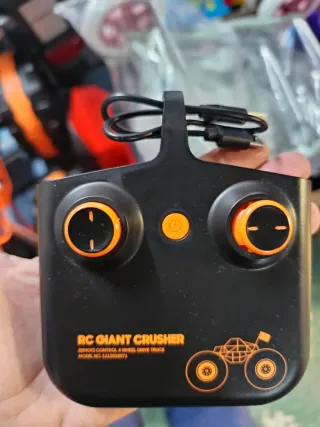 Coche RC Giant Crusher radiocontrolado