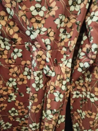 Vestido cruzado floral Ricardo Santiago