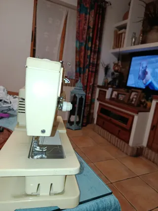 Máquina de coser Singer Magic 8214