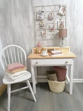 Escritorio Secreter de Madera.