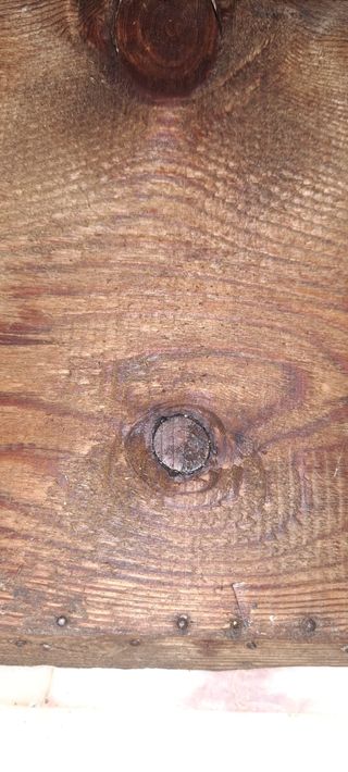 Artesa antigua de madera