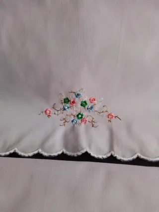 Juego de cama matrimonio bordado