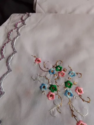 Juego de cama matrimonio bordado