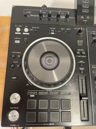 Pioneer XDJ-RX2 + Monitores DM-40D