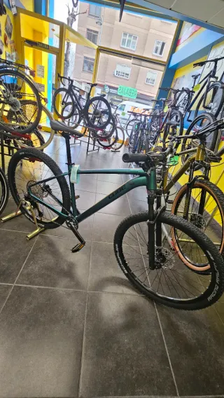 Bicicleta Cube Reaction Pro 2026