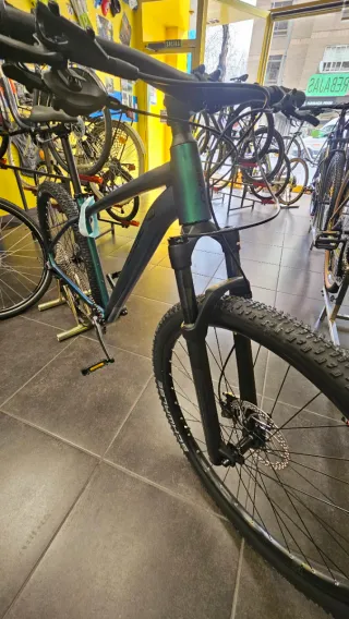 Bicicleta Cube Reaction Pro 2026