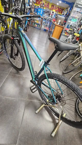 Bicicleta Cube Reaction Pro 2026