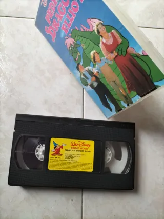 Cinta VHS Pedro y el Dragón Elliot