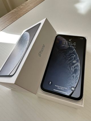 iPhone XR Blanco Como Nuevo