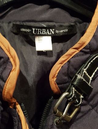 Chaqueta acolchada, pantalón y jersey