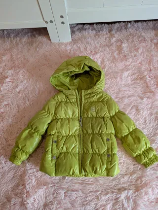 Casaco acolchoado verde menina