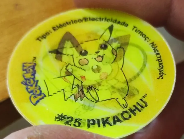 Pokémon tazo3  n°25, 26, 172   año 2001