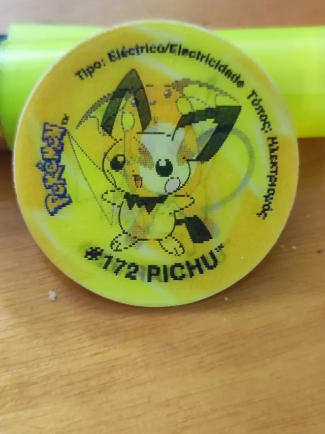 Pokémon tazo3  n°25, 26, 172   año 2001