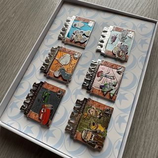 Set pins edición limitada 40 años Pixar (2 de 5)