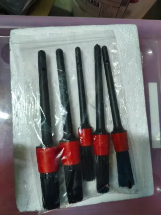 Set 5 Cepillos Limpieza Coche