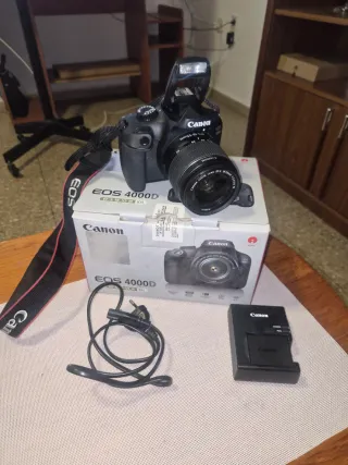 Canon EOS 4000D Kit En venta por que no la uso.