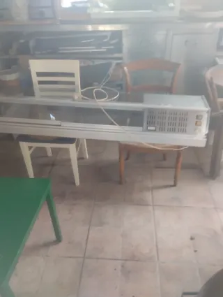 Vitrina expositora con 6 bandejas