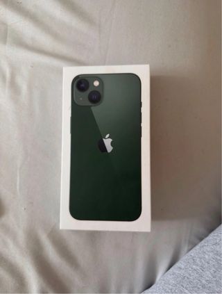 iPhone 13 Apple
