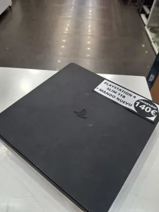 PS4 Slim 1TB + Mando Nuevo