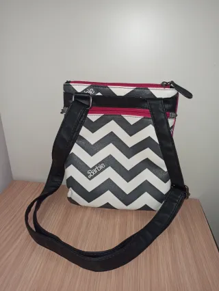 Bolso Barbie Rosa con Adornos Plateados