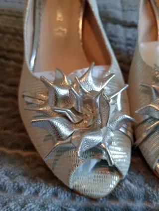 Zapatos tacón piel plateados talla 37 mujer boda