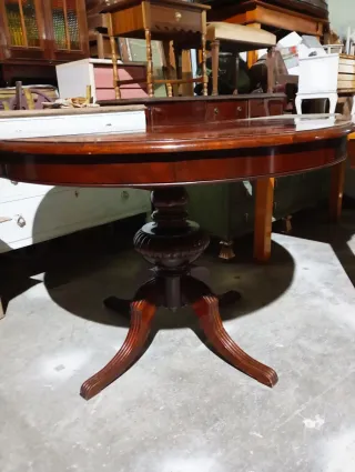 Mesa comedor caoba extensible