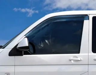 Deflectores de viento para coche