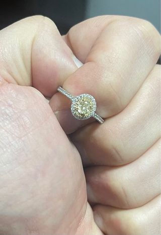 Anillo compromiso diamante amarillo Yanes