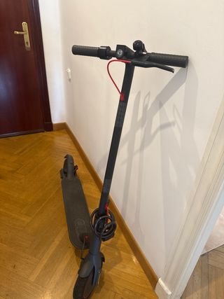 Patinete Eléctrico con Cargador