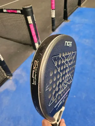 Pala de pádel NOX Quantum
