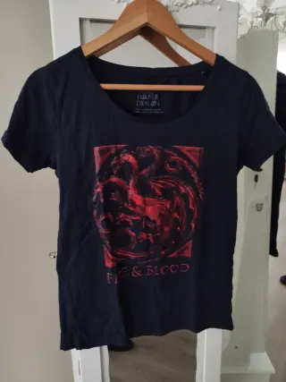 Camiseta House of the Dragon NUEVA. Talla M