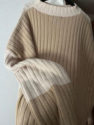 Jersey de punto anchito con mangas anchas