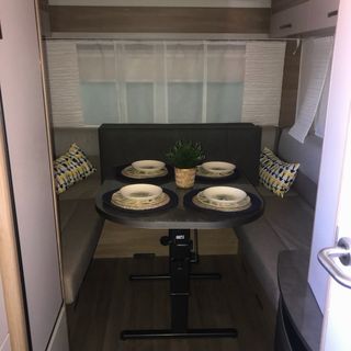 Caravana Burstner Premio Plus 440 TK