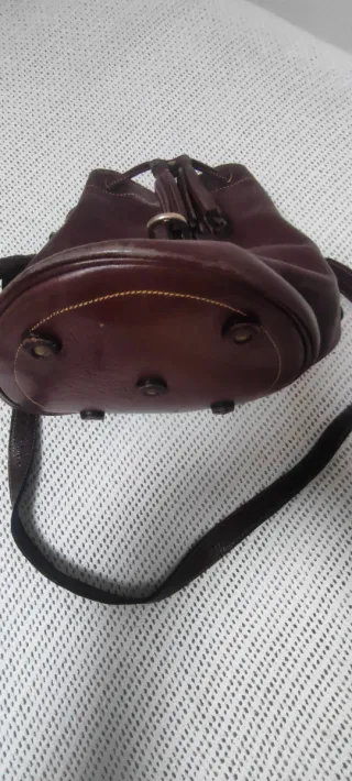 Bolso piel marrón caza