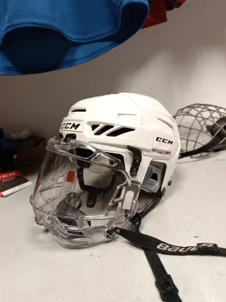 Casco CCM Talla YHT 48 a 53cm