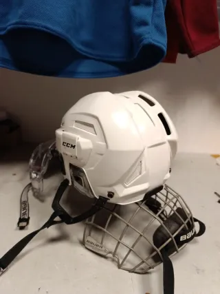 Casco CCM Talla YHT 48 a 53cm