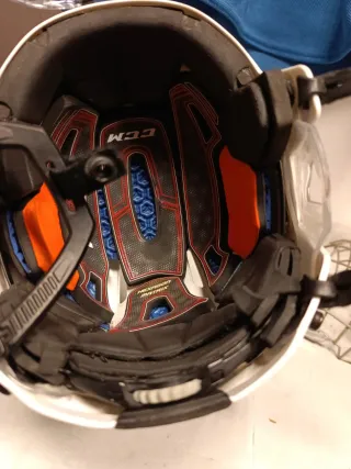 Casco CCM Talla YHT 48 a 53cm